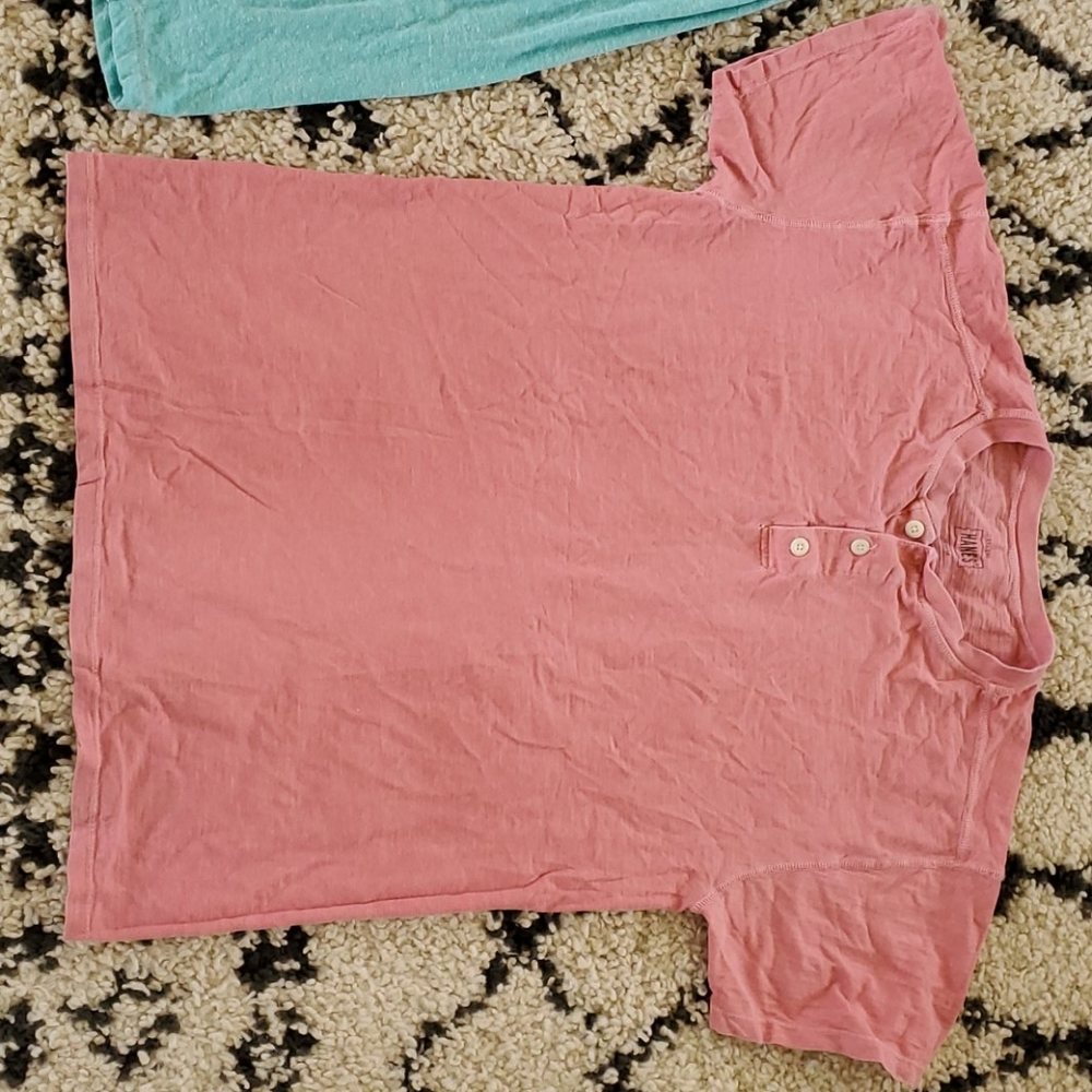 Men's pink shirt